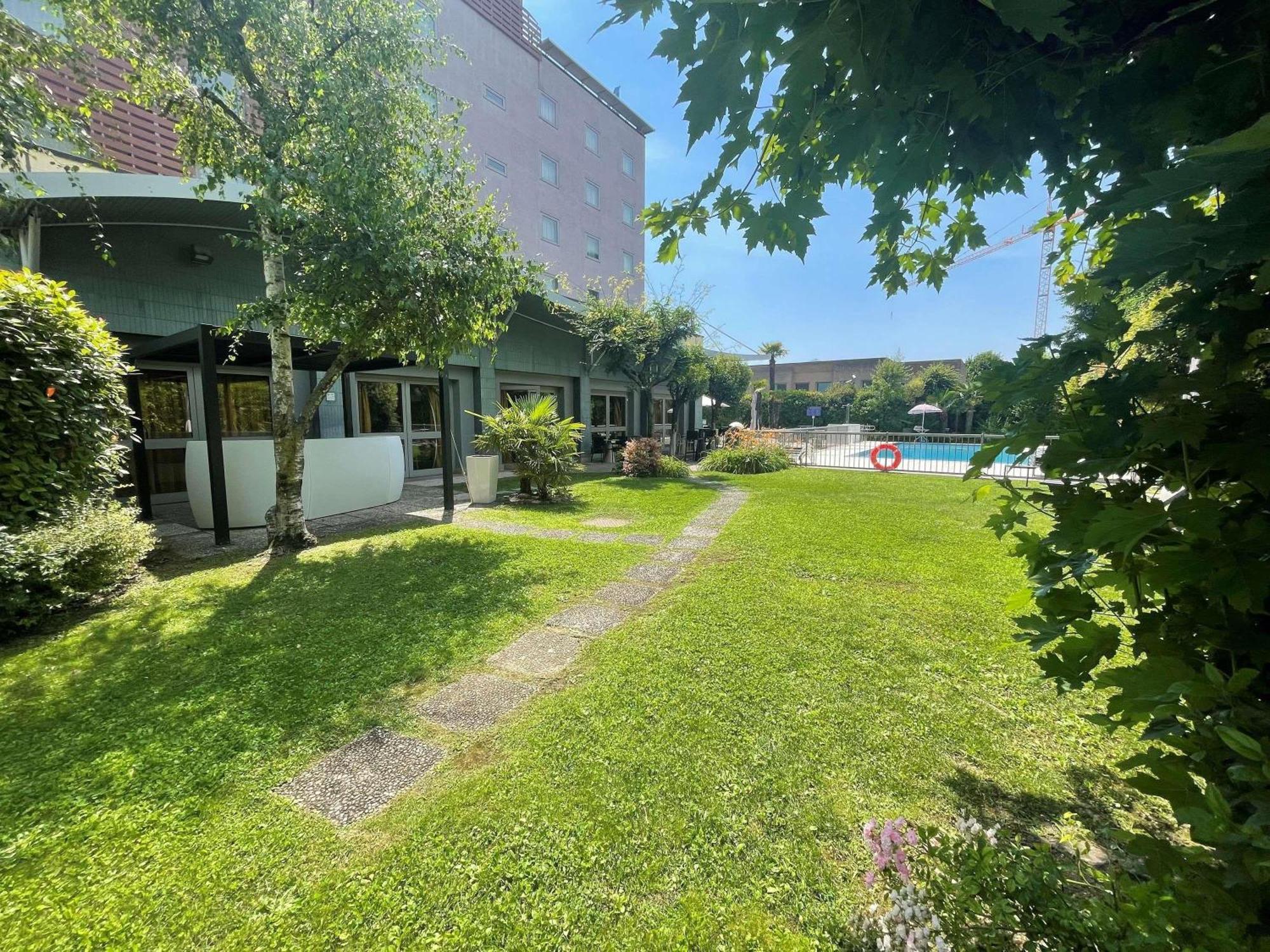 Novotel Brescia Due Bagian luar foto